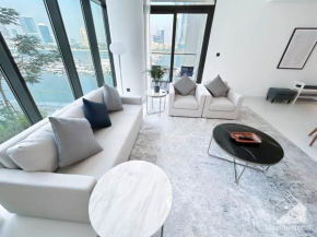 Cozy Beachfront 2B & Balcony in Marina Vista